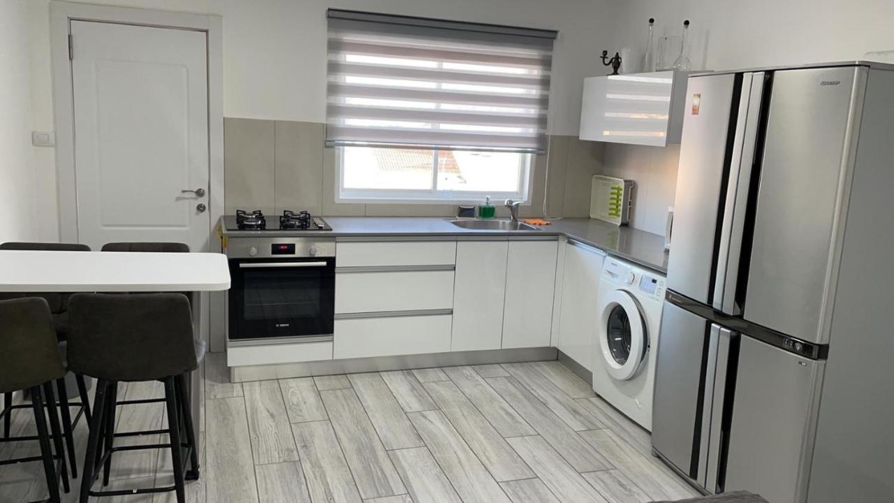 לופית 10לימור Apartment Ейлат Екстериор снимка